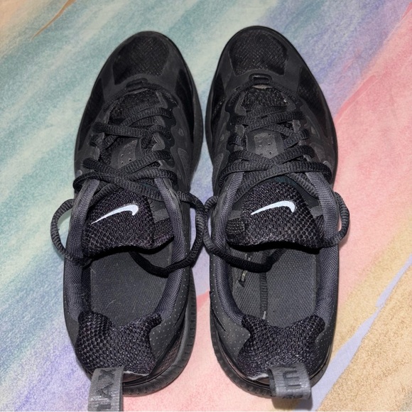 Nike Air Max Genome GS CZ4652 001 Running Black Mesh Size 7y = 8.5 Womens - Picture 5 of 8